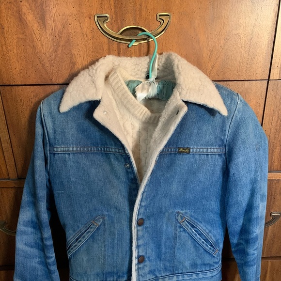 Irish Wool Fisherman’s Sweater - Picture 5 of 7